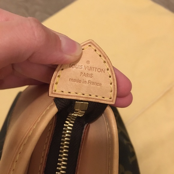 Limited Edition LV Monogram Boetie PM Bag - Picture 4 of 5